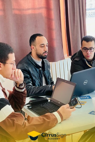 5_6_Web_Development_Course_💻_طلابنا_يواصلون_رحلتهم_التي_قاربت_على (6)